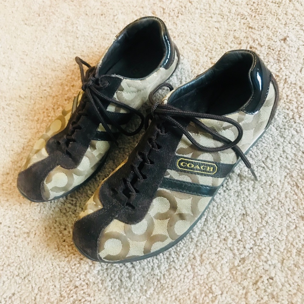 Coach tennis shoes size 7.5